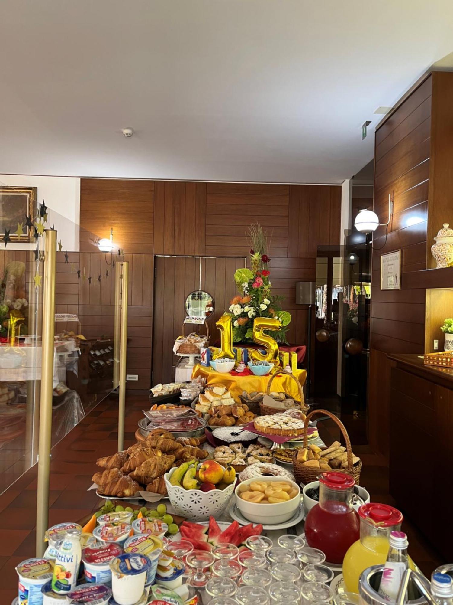 Hotel Astoria Пинето Экстерьер фото