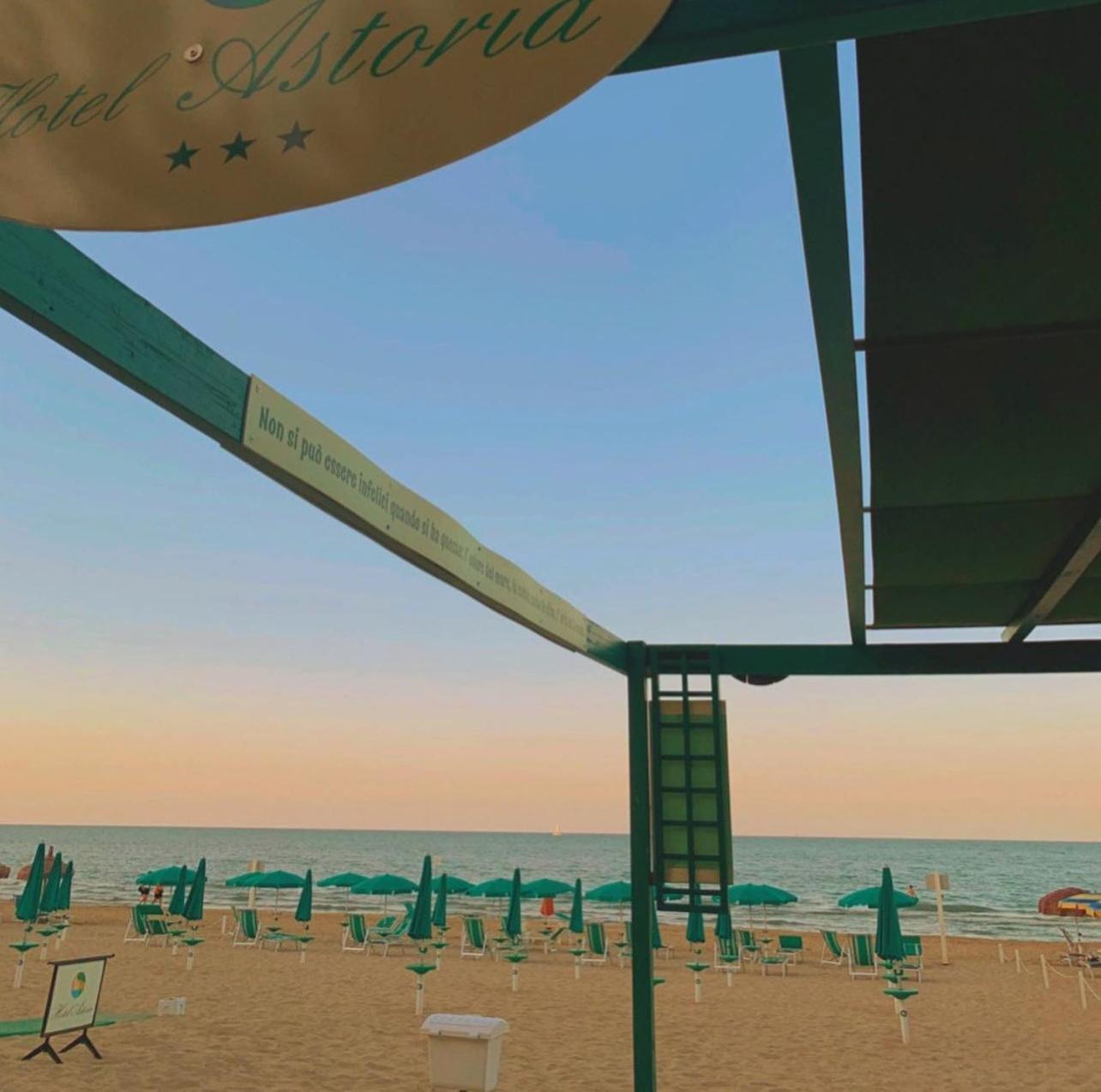 Hotel Astoria Пинето Экстерьер фото